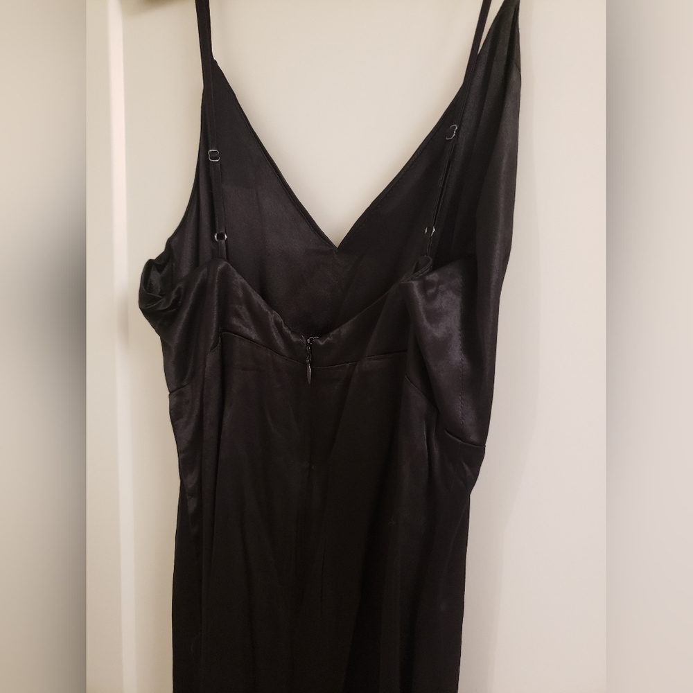Dress - Picture 4 of 4